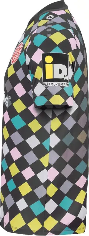 2626306_3FAA6A70-3EEB-53F3-135E-D9762CD6FCD2