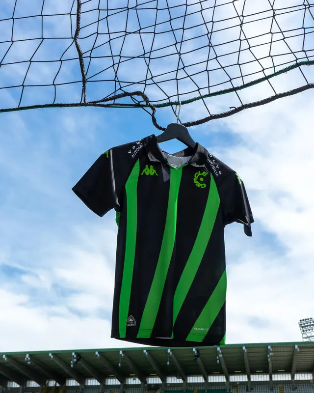 2626976_C3C93DFA-A358-6501-4B8D-230252AF84F7